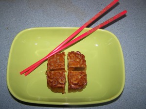 The Moon Cake is divided into four pieces, maybe to represent the four seaons?